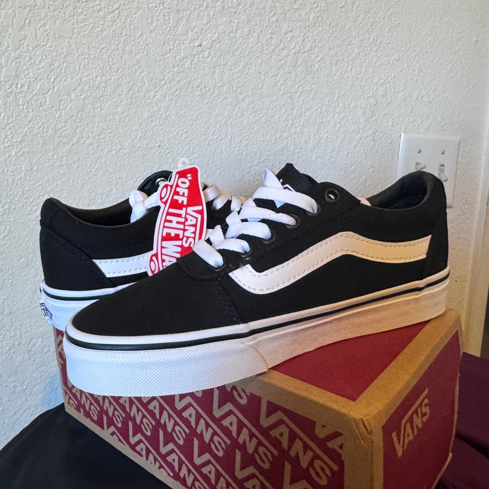 Vans Black and White Old Skool Sneakers with Signature Stripe